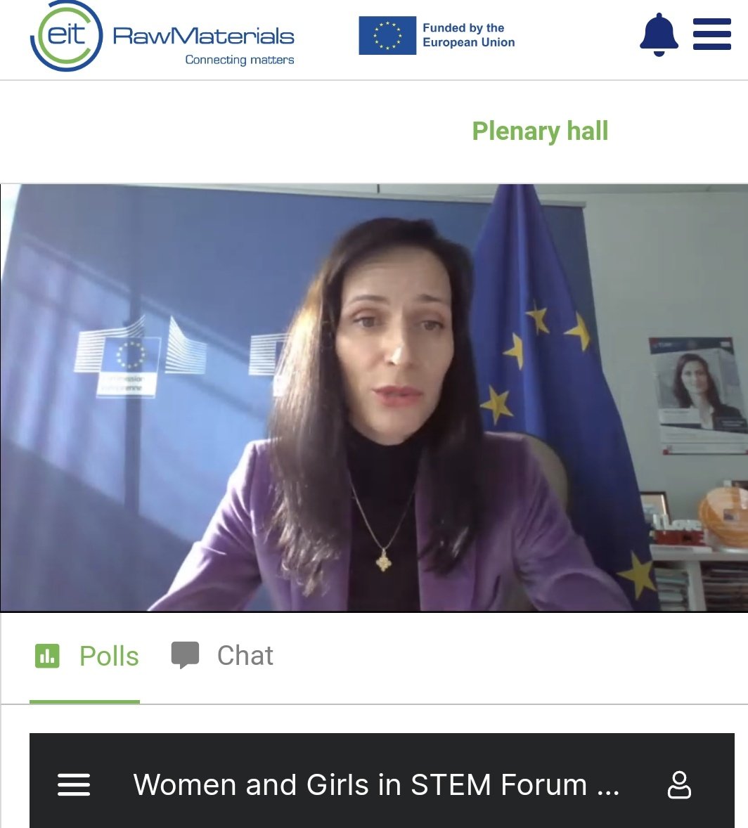 SandraCoecke's tweet photo. Kick-off @GirlsGoCircular with the devoted @GabrielMariya opening #STEM #ransdisciplinary #STEAM wave mobilising 40.000 #girls & #women with passion for #science #technology #Engineering #art #science #Mathematics like us at @EU_ScienceHub #FeelingScience https://t.co/EYOUuIjioL https://t.co/oHB73KyV7r