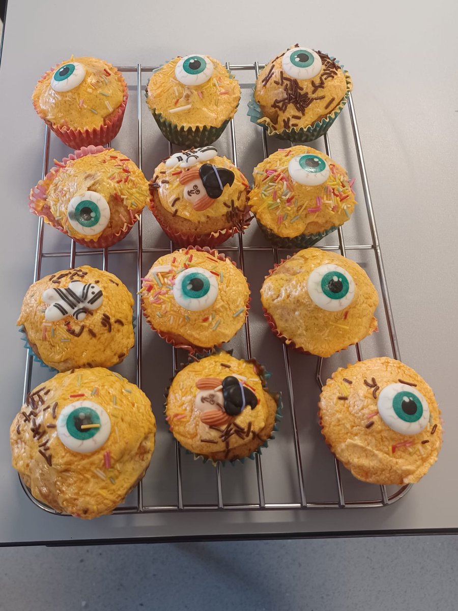 GCCHomeEc's tweet photo. Halloween baking well underway in Home Economics classes today.  🎃 @GCCcork https://t.co/fNOUnkJ32i