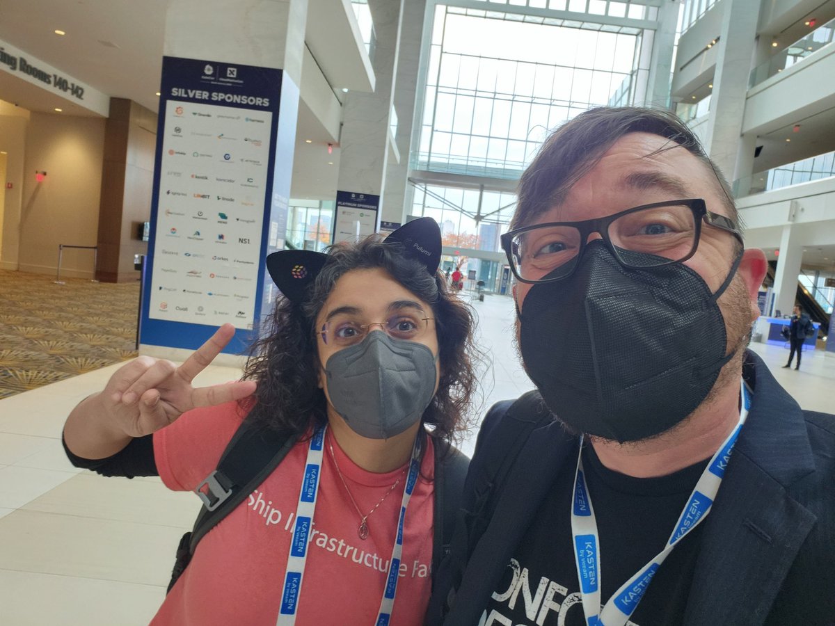 Yay for friends out in the world! @nimbinatus #KubeCon