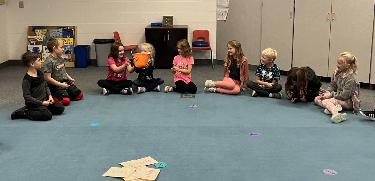 When the game is the assessment and they don’t even know it 😍 These kids are having so much fun, just look at their smiles! <a href="/KMElem/">KM Elementary School</a> #KoMetPRIDE