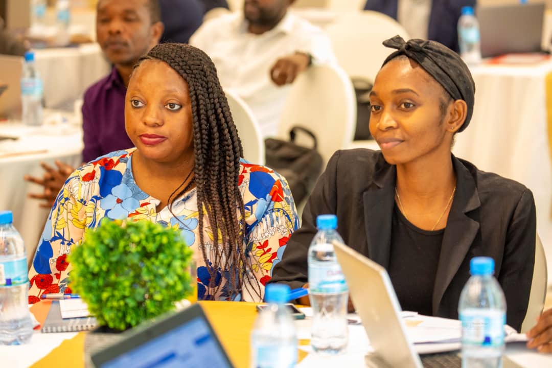 baraka_machumu's tweet photo. Call for African leaders to put pressure on Western leaders to open channels for #LossAndDamageFinanceNow
@PACJA1 @LossandDamage @COP27P
#COP27 #TheCOPwewant #AfricanCOP #OneAfricaOneVoice #ClimateJustice #ClimateGenge #PRECOP27 #PreCOPTanzania #CCS6 https://t.co/ZXtzQdr90y