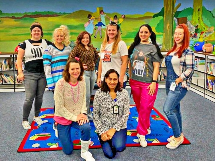 MsCulverTeaches's tweet photo. We are "leaving drugs in the past" @PetroskyPirates @AP_Petrosky @PetroskyCounLG @tammydonnell7 @PETROSKYMUSIC80 @PetroskyLibrary #RedRibbonWeek2022 #70s #80s #90s https://t.co/ysuYzftNsO