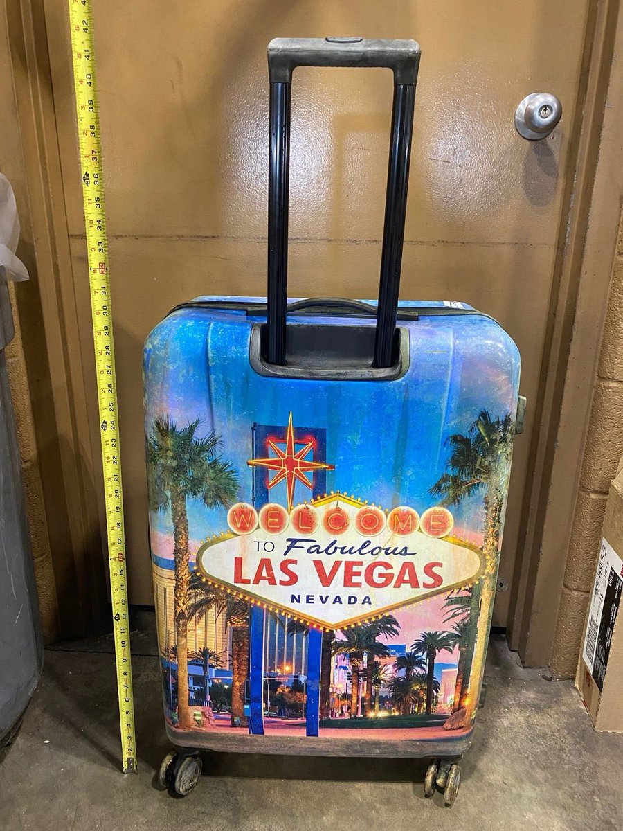 PixiePi13720126's tweet photo. #BREAKING little boy in suitcase identified on his 6th birthday as #CairoJordan 🙏🏻 RIP 💔🕊

“Today my heart was broken into a million pieces.”
His father announced that Cairo was #murdered April 14th 2022 by his mom #DejuanAnderson who abducted him 2017 during a custody battle👇 https://t.co/bF2VpnzrWQ