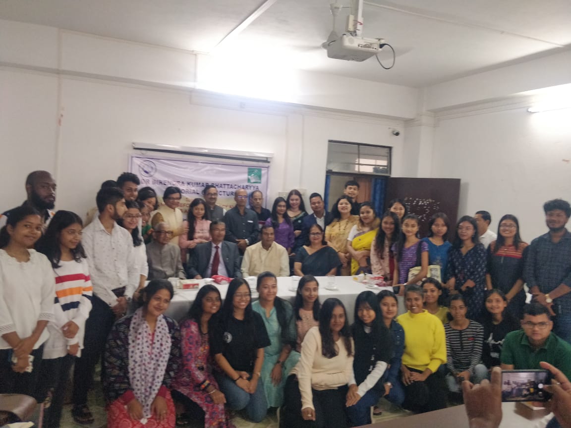 DibruUniv's tweet photo. The 6th Dr. Birendra Kr. Bhattacharyya Memorial Lecture was organised today at Centre for Studies in Journalism and Mass Communication in association with Dr. Birendra Kumar Bhattacharyya Memorial Trust, Guwahati. 

Glimpses: https://t.co/y8WIZkm8BQ