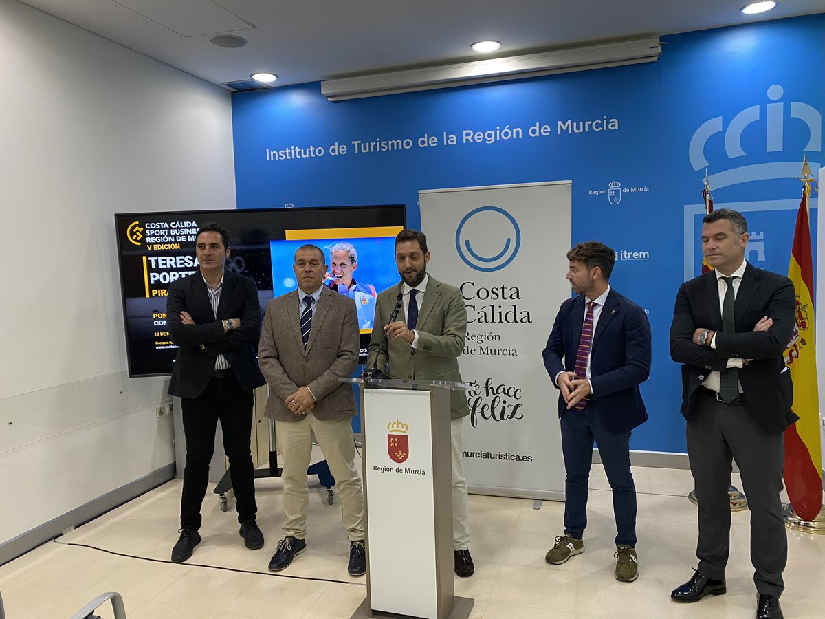 Comienza la rueda de prensa de presentación del V Congreso Costa Cálida Sport Business. 

<a href="/juanframartinez/">juanframartinez 🇪🇸</a>: “Hay que poner en valor este congreso con la calidad de los deportistas que asisten a él y que vienen a la Región de Murcia.”