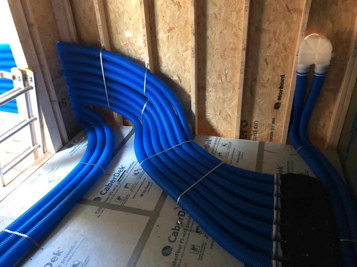nilan_uk's tweet photo. It doesn't get smarter than this! One of our 'Dream Team's' installations this week. They nailed it!! #freshair #mvhr #iaq #indoor #slservices #ventilation #experts https://t.co/54TSgul1E6