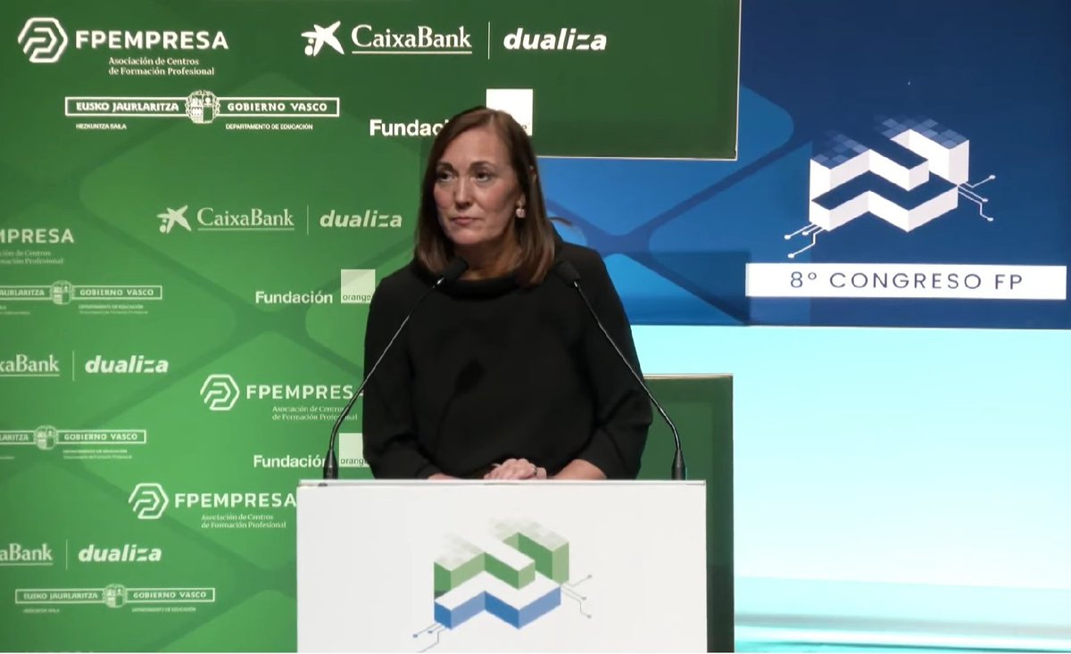 Clara Sanz tweet media