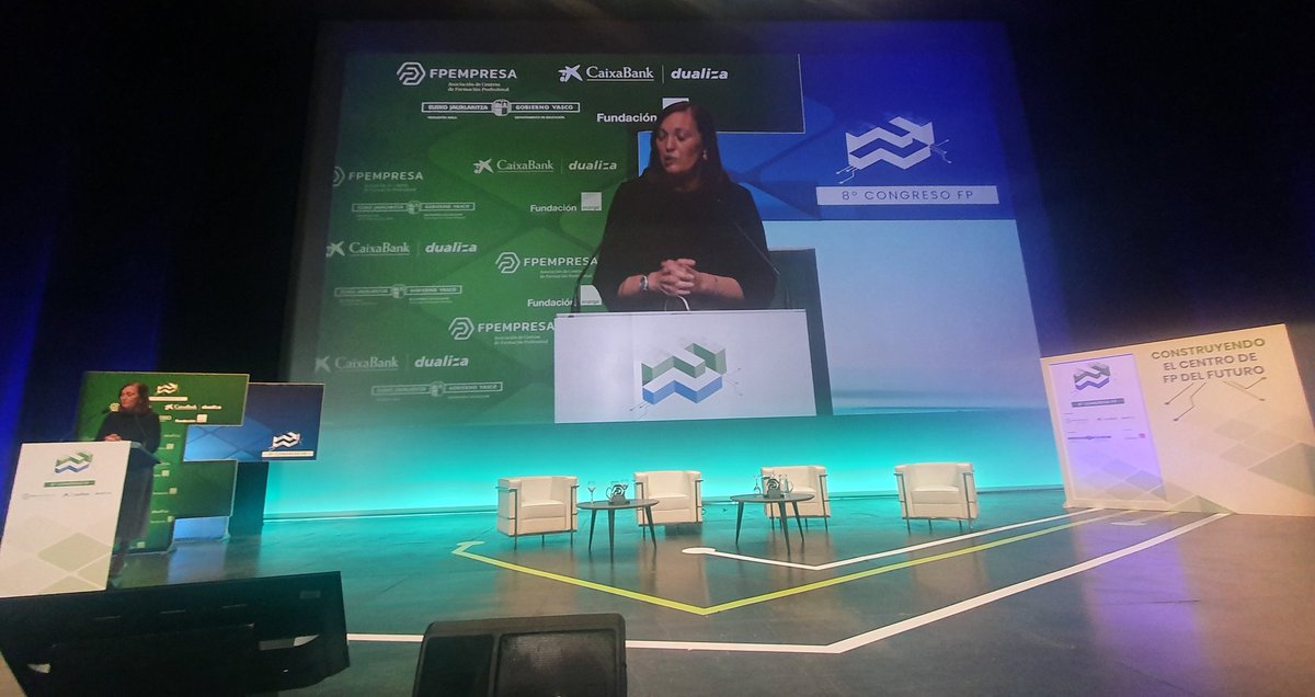 Clara Sanz tweet media