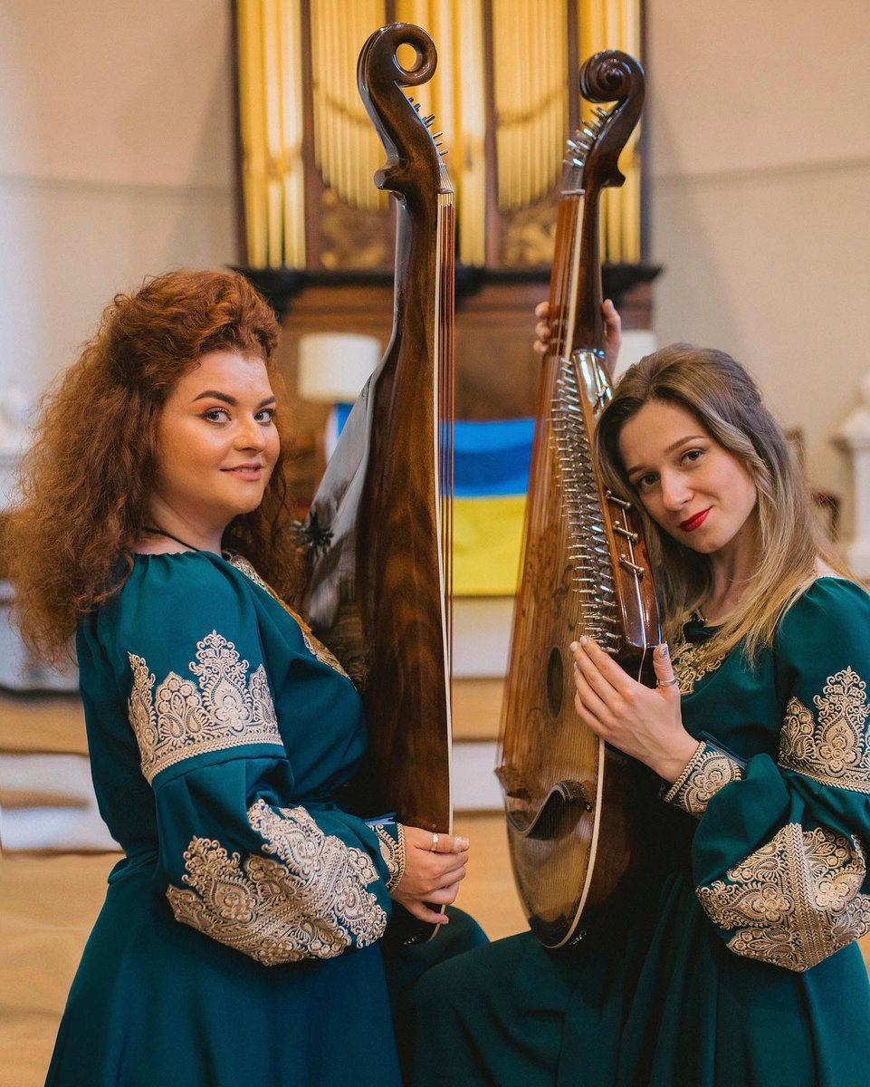 We are thrilled to announce the first concert of our 2022-2023 season AND our first in-person event since COVID-19! 

Join us on 24th November at 7pm at St John's College with Ukranian bandura duo, Dvi Doli. More info here: fb.me/e/271lvOX4j  
<a href="/StJohnsOx/">St John's College</a> <a href="/OxMusicFaculty/">Faculty of Music</a>
