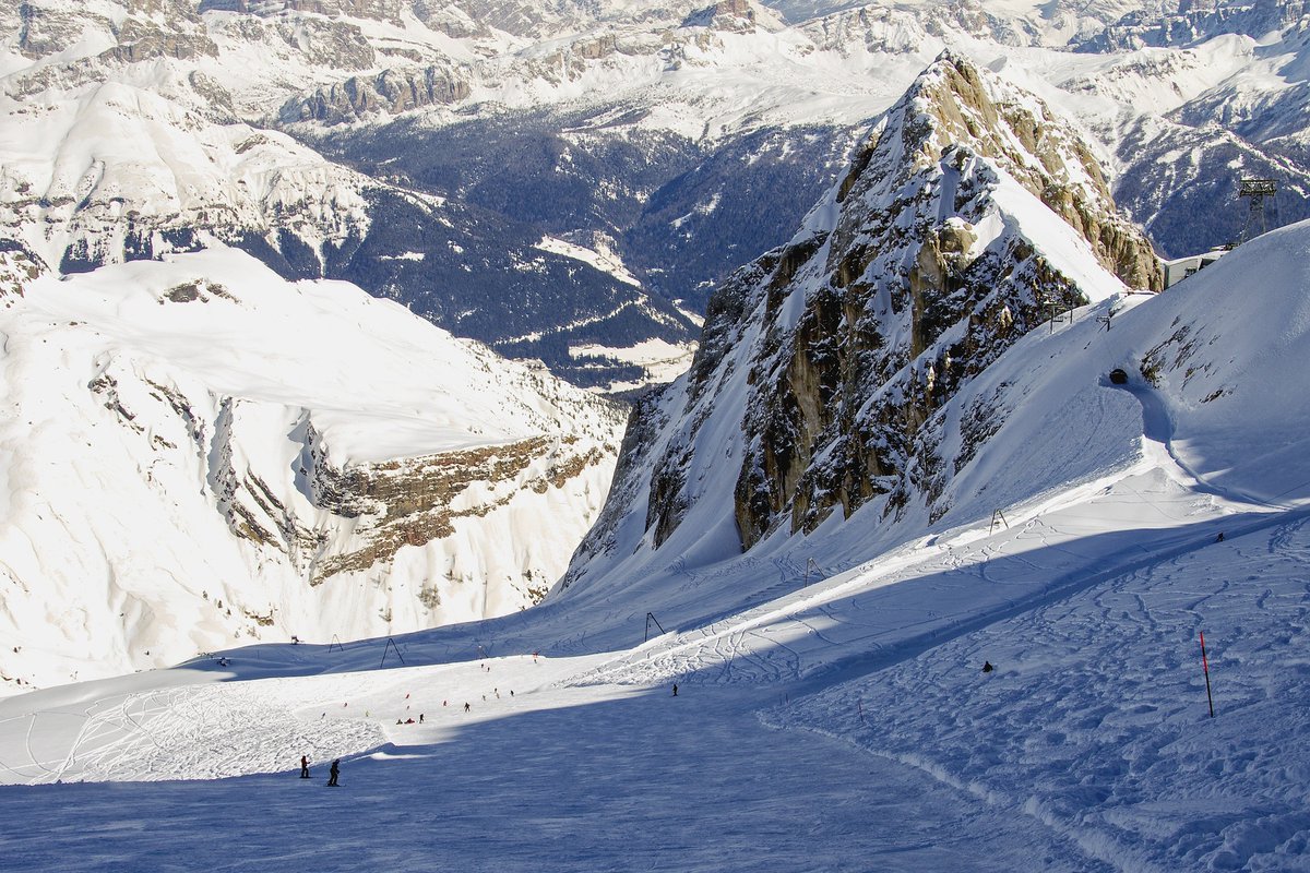 colletts's tweet photo. Take a look at our recent blog on the best black pistes in the Dolomites. How many of the following have you skied? Any other favourites to add to the list?

https://t.co/lptLw2FgaF https://t.co/zCau1m9NNG