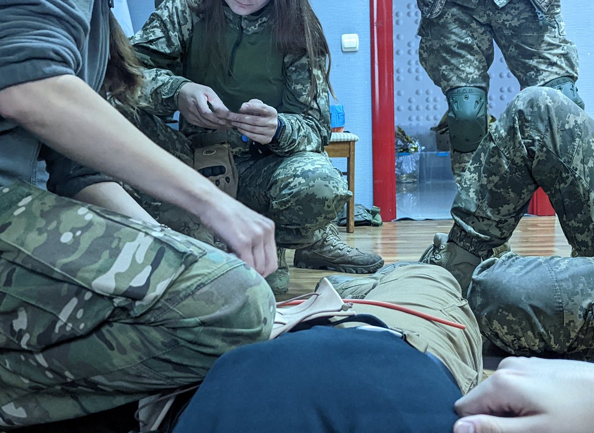 AshtonCirillo's tweet photo. While in class I took a break to see we are $500 away from reaching the goal to buy a truck for our Crimean Tatars Battalion. 

Donate below and help get us over the line .

Crimea is Ukraine 🇺🇦

Slava Ukraini 🇺🇦

https://t.co/tUvORhcm3p https://t.co/n48SPXvY5I