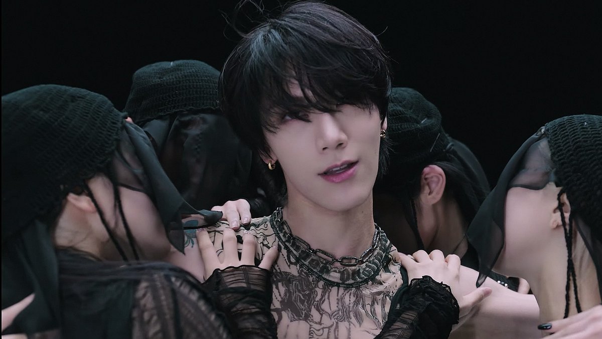 TENLOOKS's tweet photo. #TEN_Birthday https://t.co/kYt8w6nv9I