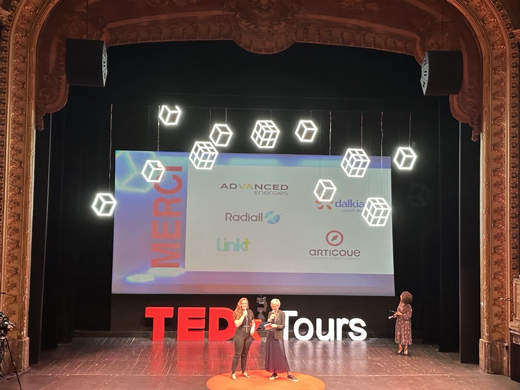 LinktByAltitude's tweet photo. 📍On y était #TEDxTours
Hier, nos équipes ont eu la chance de participer à la soirée #TEDx au Grand Théâtre de Tours 🎭.
@LinktByAltitude est fier d'avoir pu soutenir cette nouvelle édition par son partenariat 🤝✨ #Linkt https://t.co/5H7sVumMjN