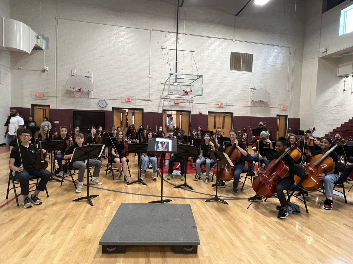String Fling is officially in the history books! Last night, we had our Midtown Cluster Concert and it was nothing short of amazing! #apsarts <a href="/APSHoward/">David T. Howard Middle School</a>