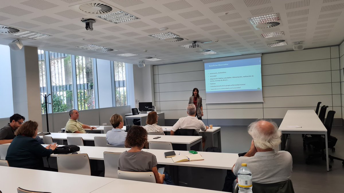 🔝 Jornada del Máster de Rehabilitación Psicosocial <a href="/fcs_UJI/">FCS-UJI</a> presentación de los beneficios de las viviendas tuteladas, vinculadas al hospital, en la inserción y rehabilitación de personas con enfermedad mental. 
🎊Celebrando 10 años del Máster.
 #SomUJI <a href="/UJIuniversitat/">Universitat Jaume I</a>