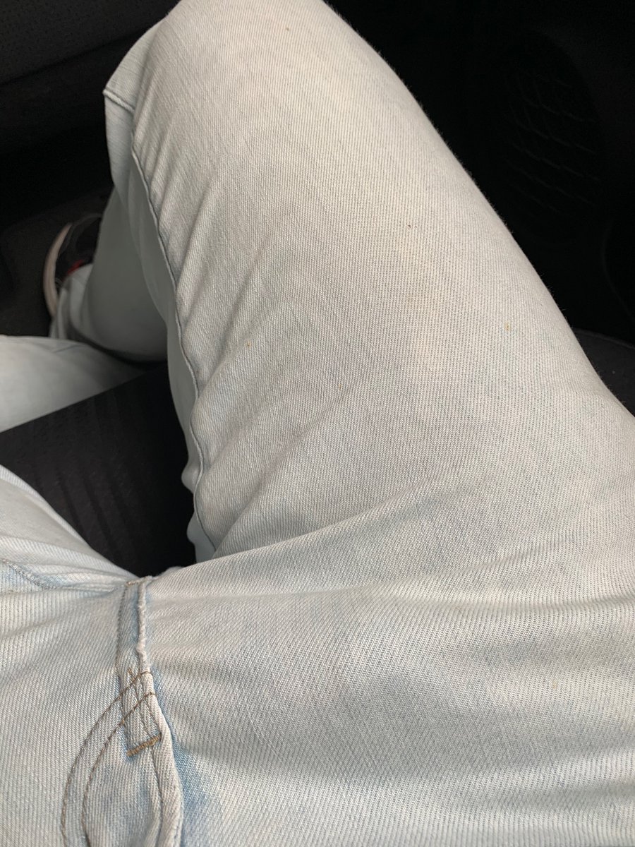 i_am_malay's tweet photo. Damn it woke up in grab ride. https://t.co/jfaShXWepf