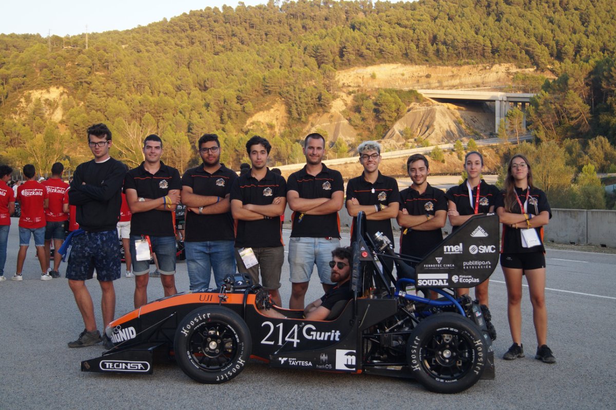 iotsens's tweet image. El equipo de IoTsens ha colaborado esta temporada con @motorsportuji que el pasado agosto participó en dos competiciones: #FormulaStudentGermany y #FormulaStudentSpain en las que obtuvieron muy buenos resultados. ¡Desde IoTsens apoyamos el talento joven y la innovación!