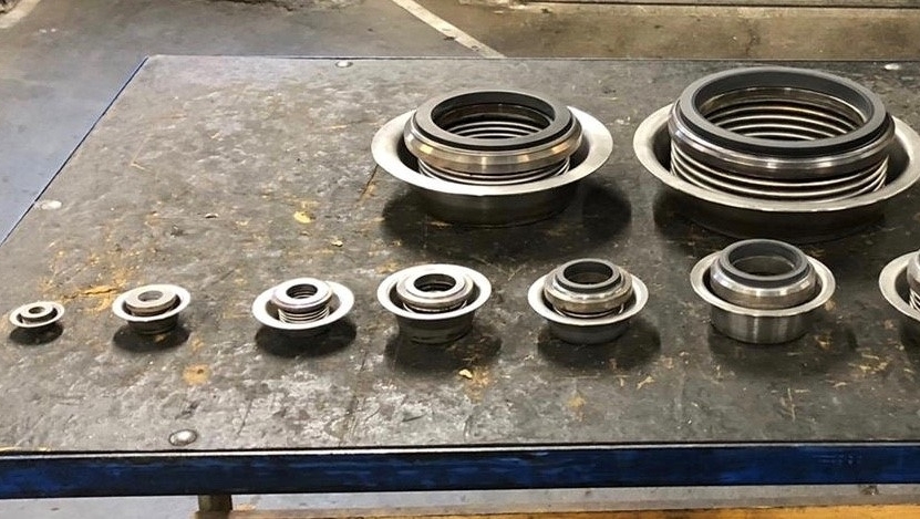 FiltonLtd's tweet photo. There are advantages to using a bellows seal in place of a mechanical seal in a Rotary Union.
Have a look at our blog for more information.
https://t.co/sH7NMSGsFX
#RotaryUnion #bellowsseal #ukmfg #engineersuk #ukmanufacturers #engineering https://t.co/lrjNXKts2M