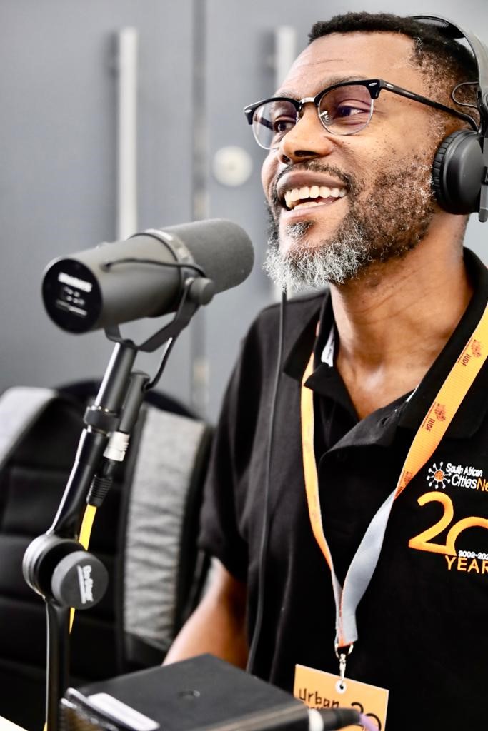 <a href="/DangaSACities/">Danga Mughogho</a> Programme Manager for Well-governed Cities <a href="/SACitiesNetwork/">SA Cities Network</a> talking to <a href="/SAfmRadio/">SAfmRadio 📻</a> about The State of Cities Finances panel discussion happening tomorrow #UrbanFest2022 #UrbanFestival2022 #SACN20
<a href="/SALGA_Gov/">SALGA</a> <a href="/GautengPartnerF/">Gauteng Partnership Fund (GPF)</a> <a href="/NationalCoGTA/">NationalCoGTA 🇿🇦</a>