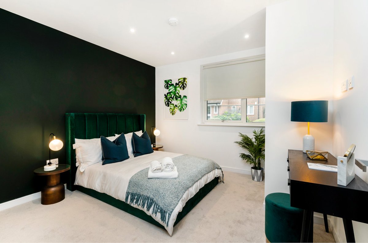 WCWSYS's tweet photo. Westcoast was pleased to supply the bespoke high performance composite windows for Featherstone Homes' development of 24 high-end, residential apartments at Blackheath Road, Greenwich.

See more of the project: https://t.co/Vkdnqx99XE
📷 courtesy of @FeatherstoneH_ https://t.co/RGTfTMLAzX