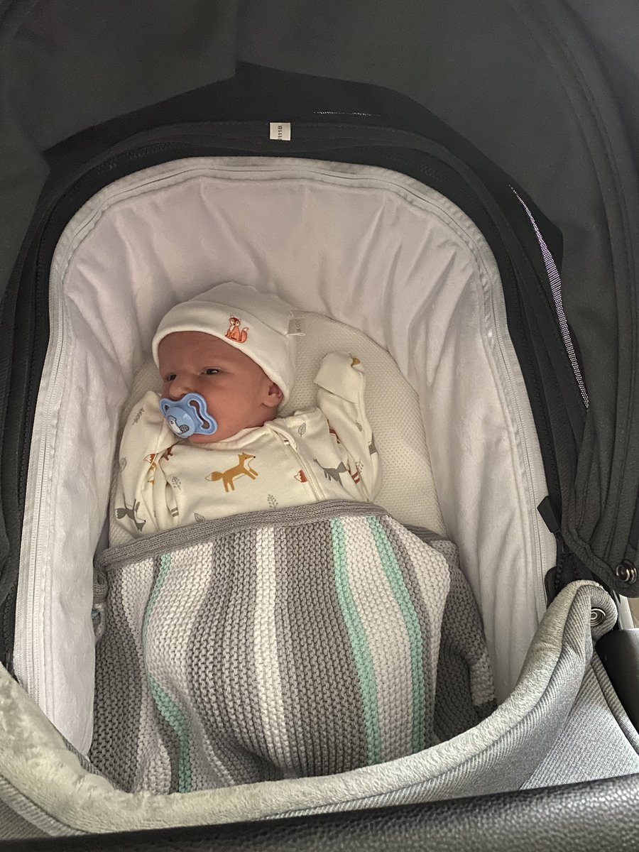 janvier89's tweet photo. I have to say I’ve always loved my job but I am loving my new job as mummy to this wee man even more 👶🏻💙🍼 This is George born on 17th October, he is just amazing! Ryan and I are loving life as a family of 3 as we navigate life as new parents 😊 https://t.co/B4H8IUdj1D