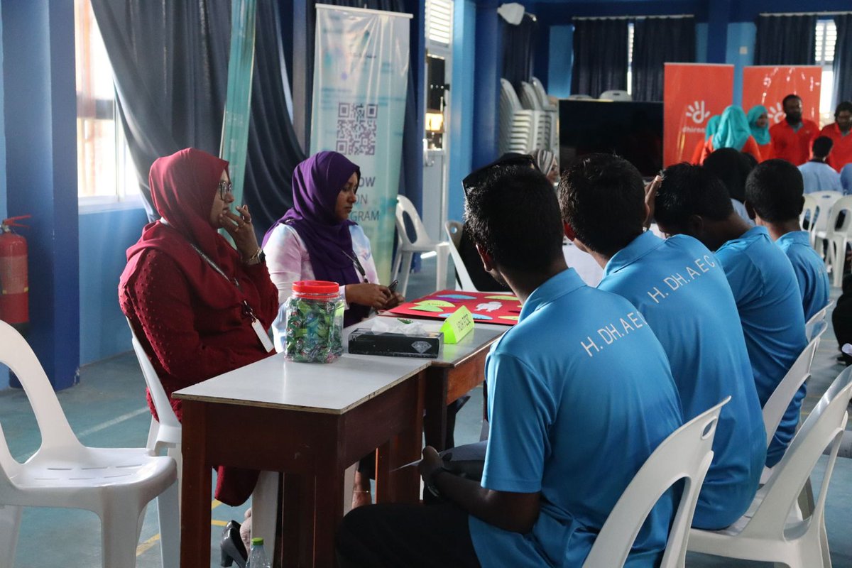 TransparencyMV's tweet photo. Kulhudhuffushi Family and Children Services Centre explained the different types of social services they provide such as psychosocial support, overseeing the transition of their clients back into society by helping with securing jobs and other needs.

#Funara @MoGFSSmv https://t.co/L1jlwvOPh0
