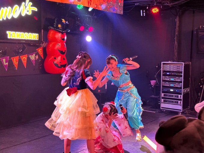 Twitterのコスプレ画像15