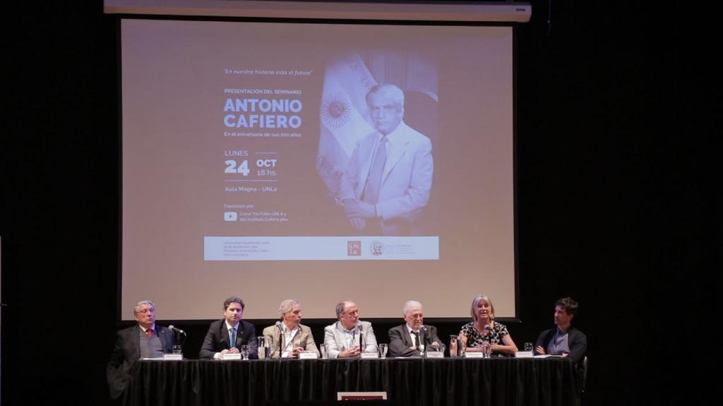 Gines González García (@ginesggarcia) on Twitter photo Junto a Francisco Cafiero, Aritz Recalde, Claudia Bernazza, Felipe Sola y Daniel Bozzani participé de la presentación del seminario permanente "Antonio Cafiero" en la <a href="/UNLaOficial/">Universidad de Lanús</a>.
Para ver la presentación 👇 youtu.be/fRPBE_hfE6I Junto a Francisco Cafiero, Aritz Recalde, Claudia Bernazza, Felipe Sola y Daniel Bozzani participé de la presentación del seminario permanente "Antonio Cafiero" en la <a href="/UNLaOficial/">Universidad de Lanús</a>.
Para ver la presentación 👇 youtu.be/fRPBE_hfE6I