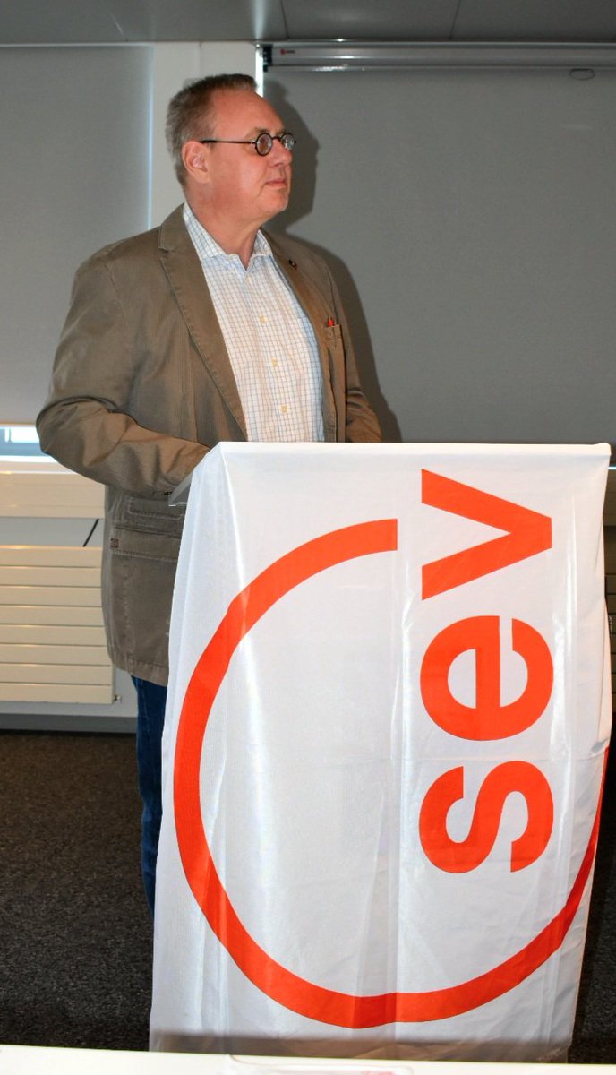 Der SEV-Gewerkschaftspräsidentskandidat Matthias Hartwich zu Gast an der Delegiertenversammlung AS.