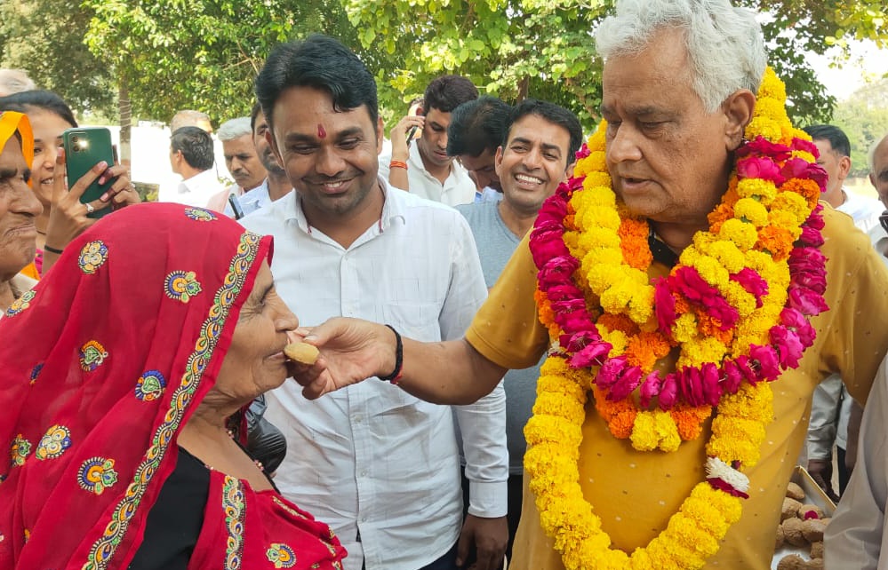 aishwaryam99's tweet photo. संभवतया कुछ दिन बाद मिठाई @DrKirodilalBJP को खिलाई जाएगी ? https://t.co/oPjKKLLviv
