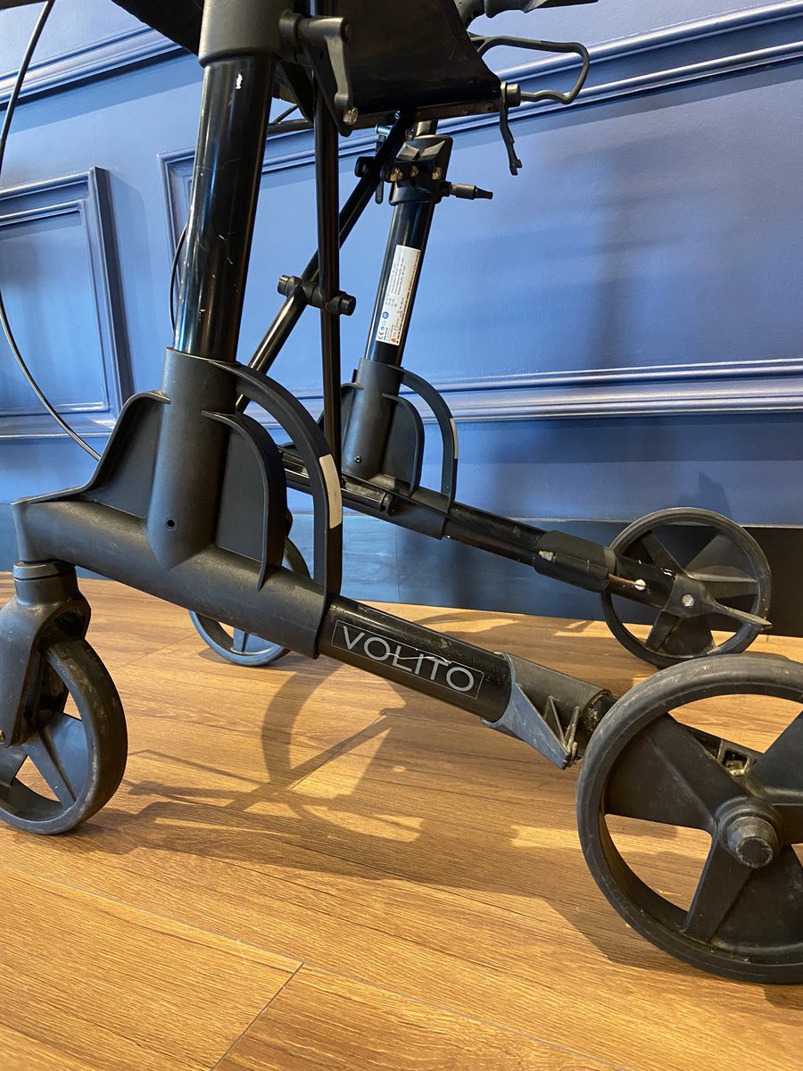 Konsept Vintage ürünler toplarken, ihtiyacı olan birilerine vermek için almıştım. Etrafınızda ihtiyacı olan varsa benimle iletişime geçisin lütfen.🍀