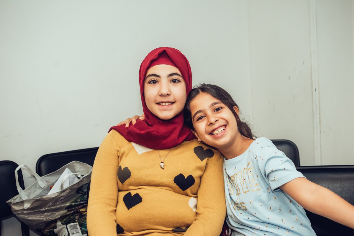SBC_Theatre's tweet photo. If this doesn't lift the mood what will?!

Because happy times with new friends are the perfect remedy for these turbulent times 🌞🧡 

We are having a ball this half-term with #FamilyFunDays @TheMontyArts and our newly launched #YouthTheatreofSanctuary @OldhamColiseum https://t.co/I1IYp4aAcx