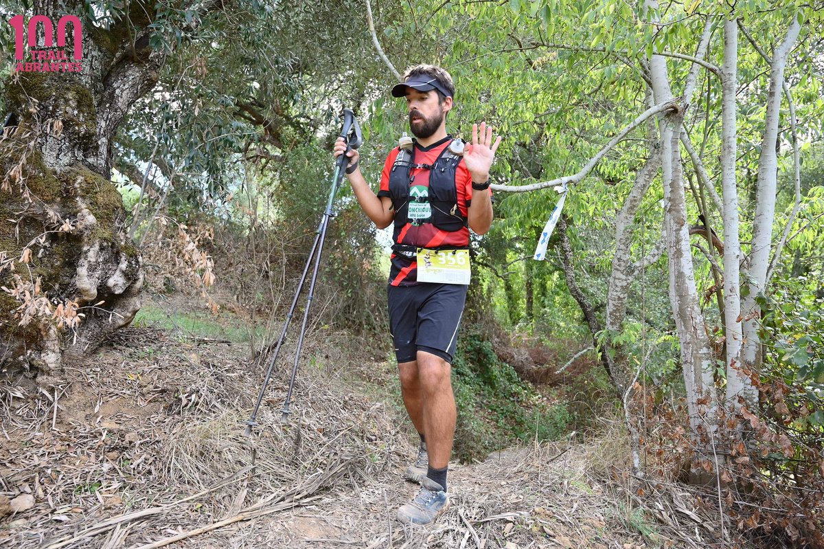 CarlosH85430696's tweet photo. Momentânea sensação de alívio por algo, fotografia tirada por Zé das Fotos (@fotosdoze) #atrp #itra #trail #trailrun #trailrunner #trailrunning #ultratrail #ultratrailrun #ultratrailrunner #ultratrailrunning https://t.co/gKrOVoR8GR