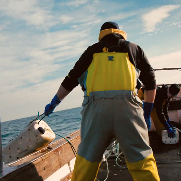 New film highlights the issues facing inshore fishing communities 🎣 🎬 

Our researcher Dr <a href="/Carolewhy/">Carole</a> from <a href="/developmentuea/">Development UEA 🌍</a> has contributed to a film about the struggle UK fishing communities are facing with recruitment.

👉  bit.ly/3TY0mGZ

#ThinkingWithoutBorders