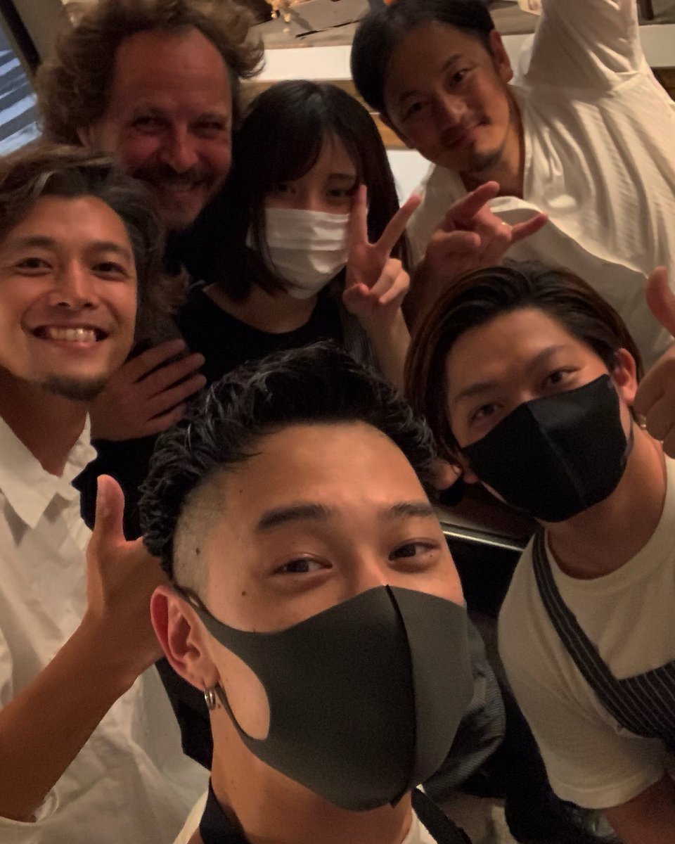 chasu_niigata's tweet photo. 新潟駅万代口からすぐ!
CHASU新潟駅前店です✨
よろしくお願い致します☺️
#CHASU
#アルビレックス新潟
#こっそり応援店
#アイシテルニイガタ
#新潟駅前
#新潟駅前バル
#新潟バル
#新潟ワイン
#新潟居酒屋 https://t.co/q1y8bfsEcb