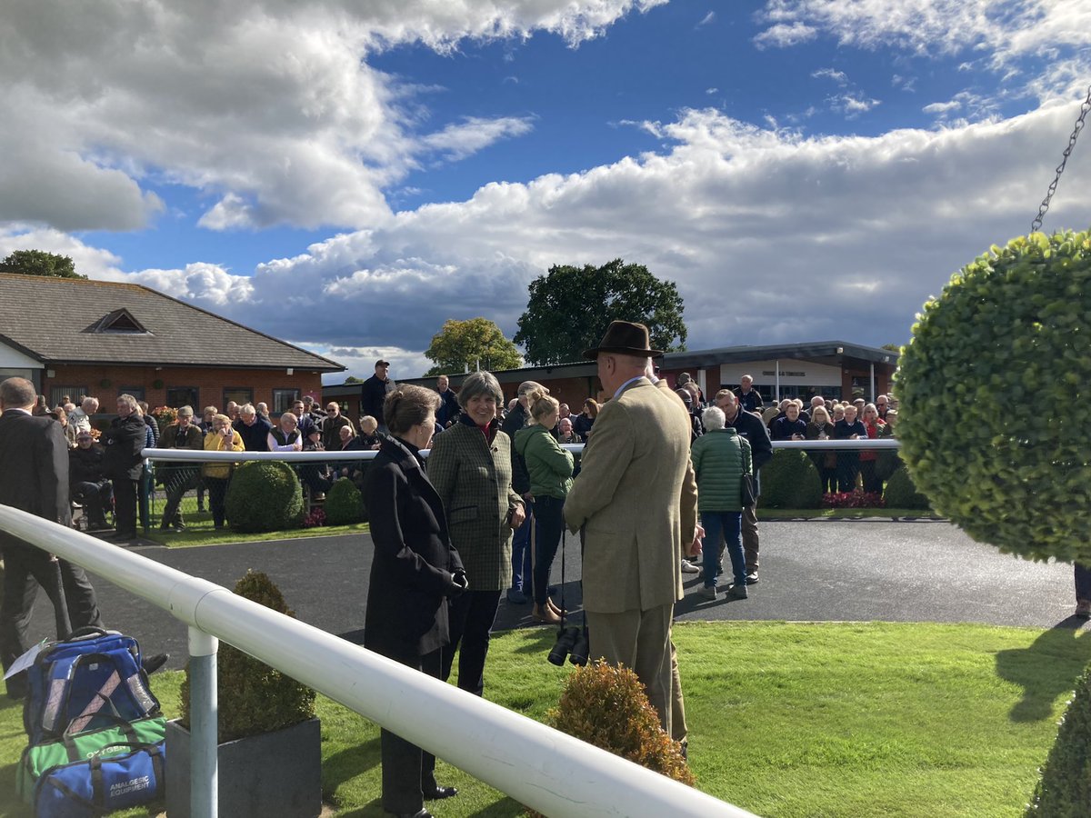 A visit by The Princess Royal to Clwyd to celebrate 40 years of the wonderful Clwyd Special Riding Centre Charity at @BangorRaces