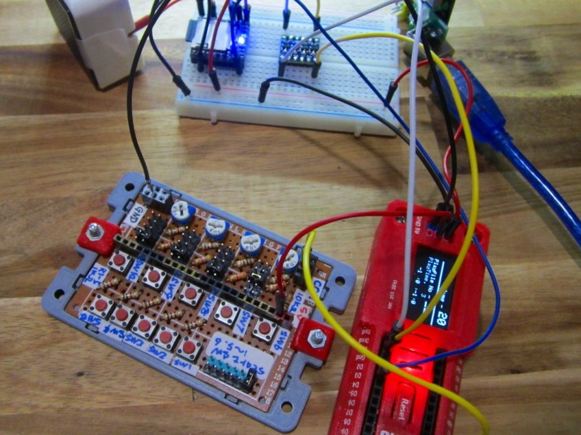 saiki0011's tweet image. 一応ブレボに組んで検証しました
製品によるかもしれませんが
手持ちのものはやはり
3.3V供給では動きませんでした
1枚目3.3v、2枚め5v、3枚目本体から5v
3.3vではランプが消えてるのが判ると思います
いや、大陸製品は謎が深い💦

#DFPlayerMini #DFRobotDFPlayerMini