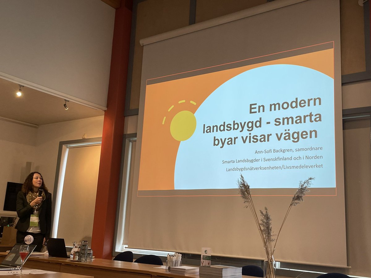 BettinaLindfors's tweet photo. #smartabyar återupplivar landsbygden via #socialinnovation, #samverkan & #samhällsnytta. Lokalsamhället i förändring - #dialog kring hållbarhetsfrågor, digitalisering, platsoberoende, ökad multilokalitet, smart anpassning @Brand_Sofi
@RuralPolicyFIN #landsbygdsriksdagen #fs4h https://t.co/51NTbm6Jpe