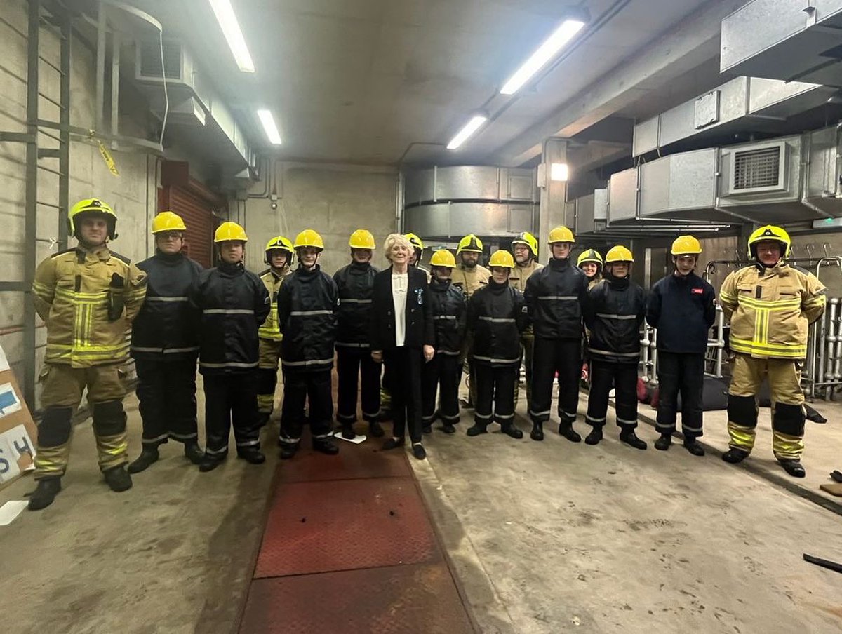 Last night our Fire Cadets from Merthyr and Tredegar had a visit from the Mid Glamorgan High Sheriff. They put on a wonderful demonstration to give a great insight to our fire cadets program! 🚒🔥#ukfirecadets #firecadets #cadetiaidtan #swfrs #teamsouthwales