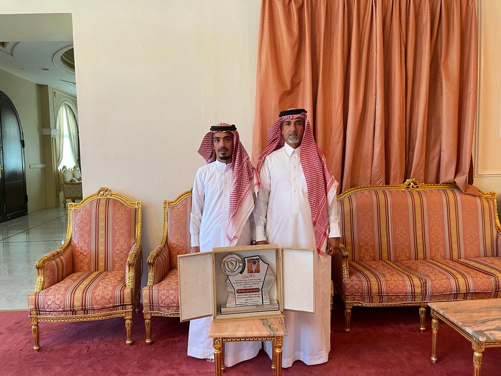 aba_saudi's tweet photo. شكراا للشيخ  محمد بن علي  ابو ساق شيخ شمل قبائل ال فاطمه يام   على مواقفه المشرفه لخدمه الوطن وأهالي منطقه نجران  شيخ شهم و راعي مواقف خالده  وفقه الله ورعاه https://t.co/DxzXDkAJDJ