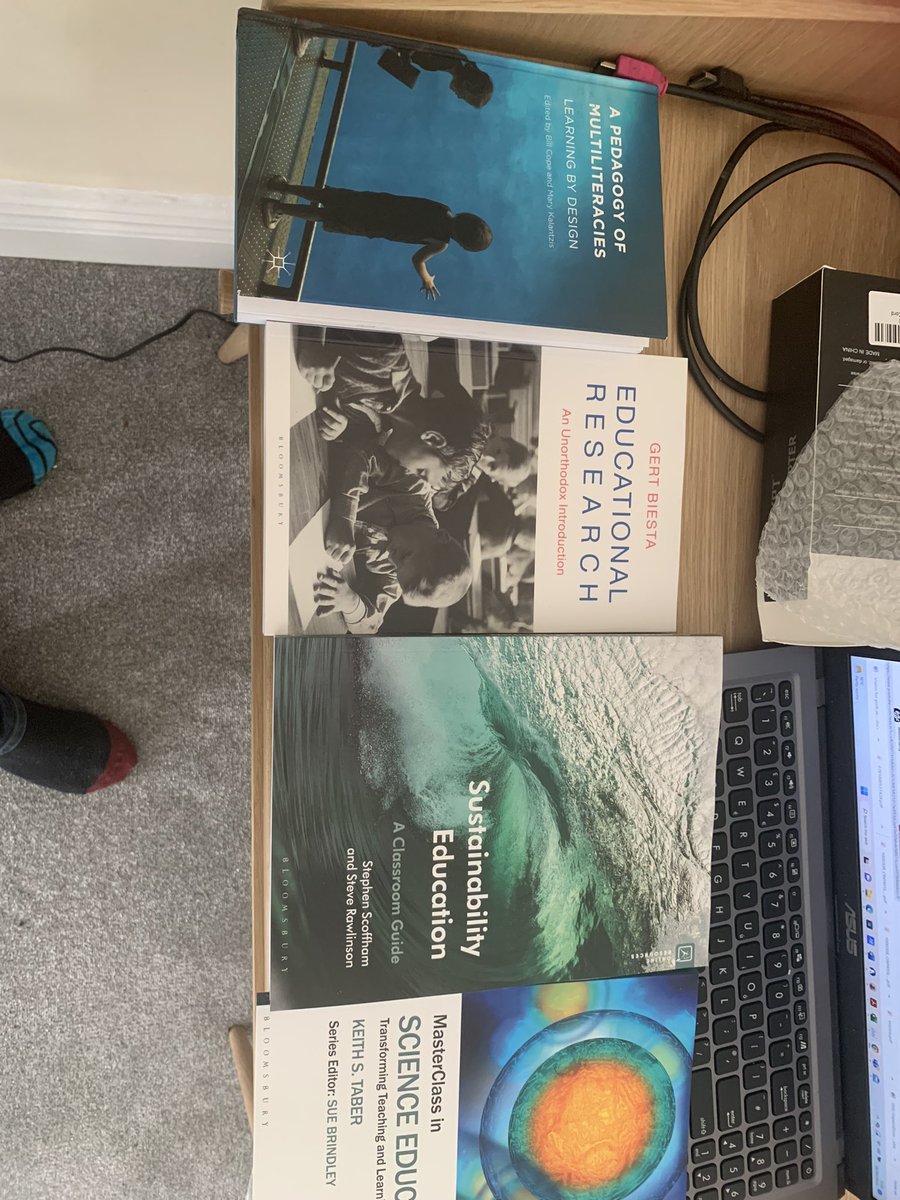 stmaryssecsci's tweet photo. Half term reading, do you think I’ve been a little ambitious? https://t.co/Tv0WG2EOcA