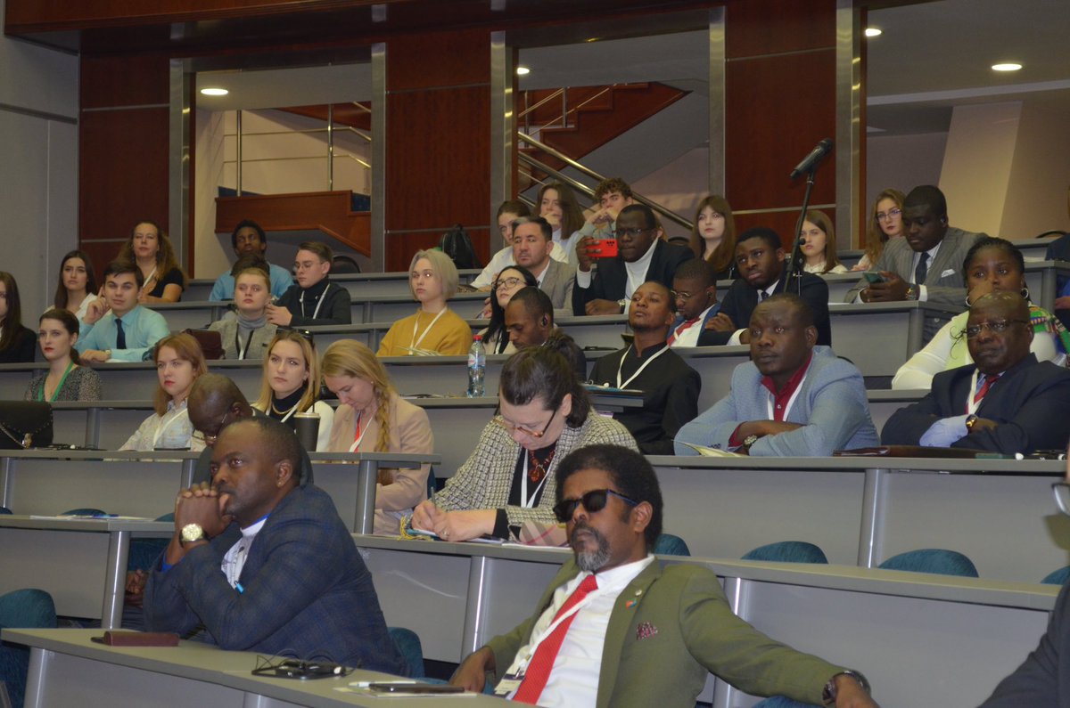 Friends for Leadership tweet media