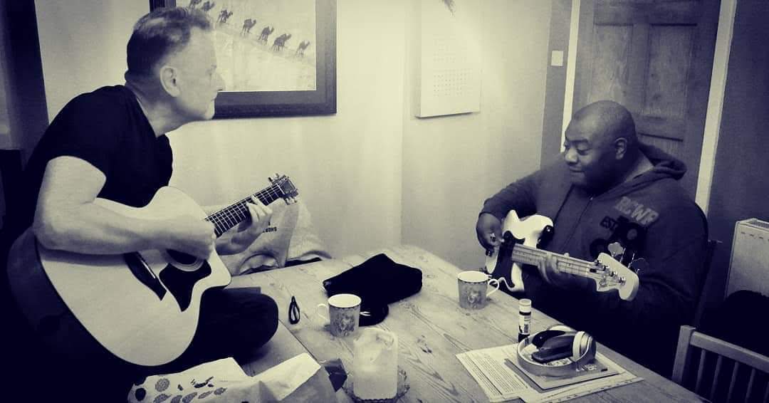 DetroitSoulUK's tweet photo. Colin and Mick always have the best music ideas 🎶🎸 https://t.co/hjMNSZf7Yg