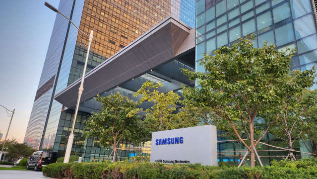 .<a href="/VodafoneGroup/">Vodafone Group</a> and <a href="/Samsung/">Samsung Electronics</a> combining technical leadership, with Marvell’s advanced silicon chipset, will help enhance the networks of the future. bit.ly/3FiEpOL