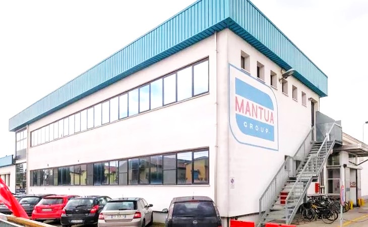 Nella giornata odierna #Italpizza ha acquisito il competitor #MantuaSurgelati
Il #Gruppo avrà una capacità produttiva di circa 435ml di pizze anno; impiegherà 1.600 addetti, per un volume d’affari post integrazione di circa € 350ml di cui oltre il 60% rivolto all’#export