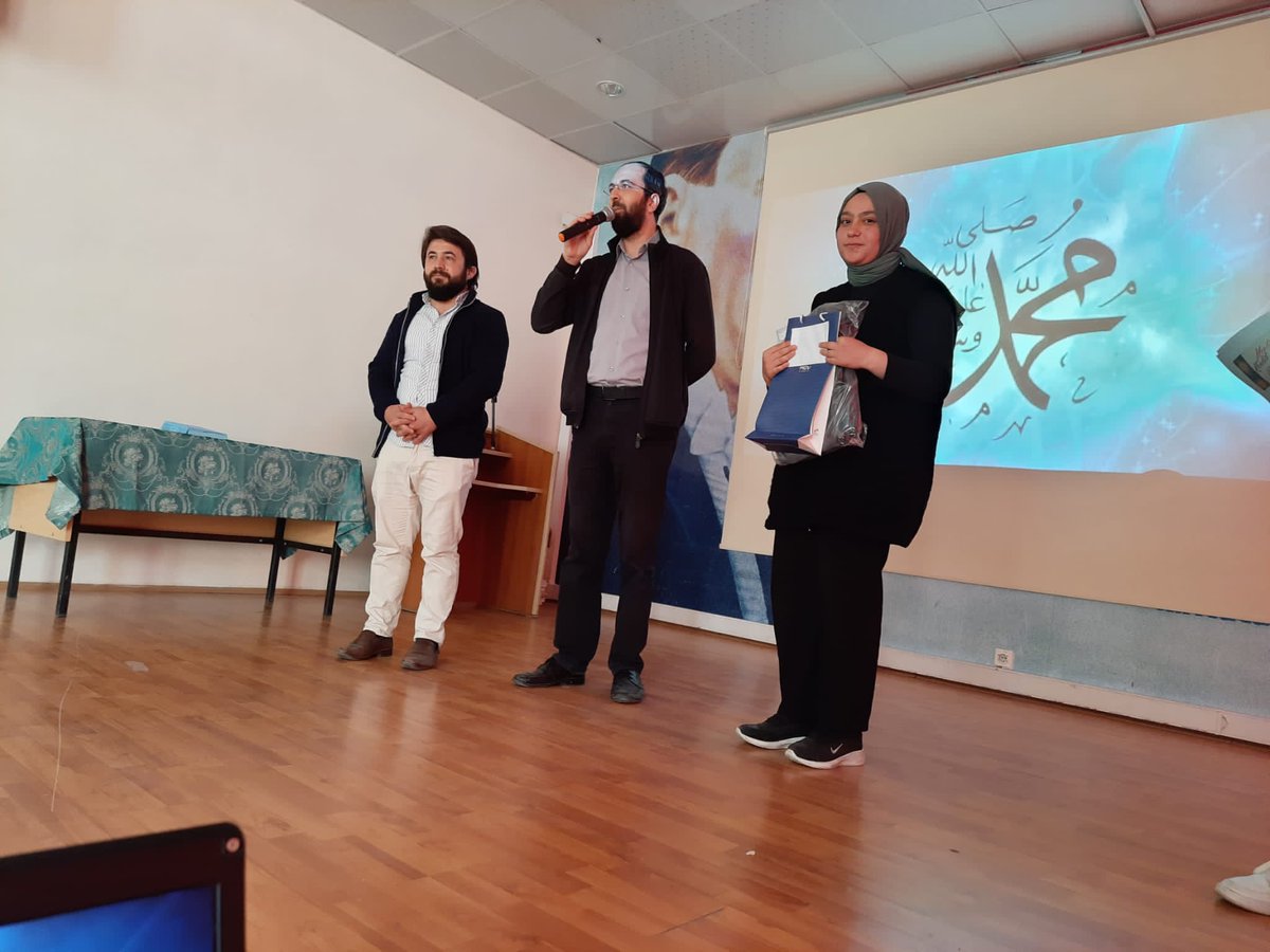 kastamonu_agd's tweet image. Haziran ayında yapılan 2022 yılı Siyer-i Nebi sınavımızda dereceye giren öğrencilerimize ödüllerini takdim ettik. Rabbim(c.c.) cümlemizi #efendimizinizinde yürüyenlerden eylesin.