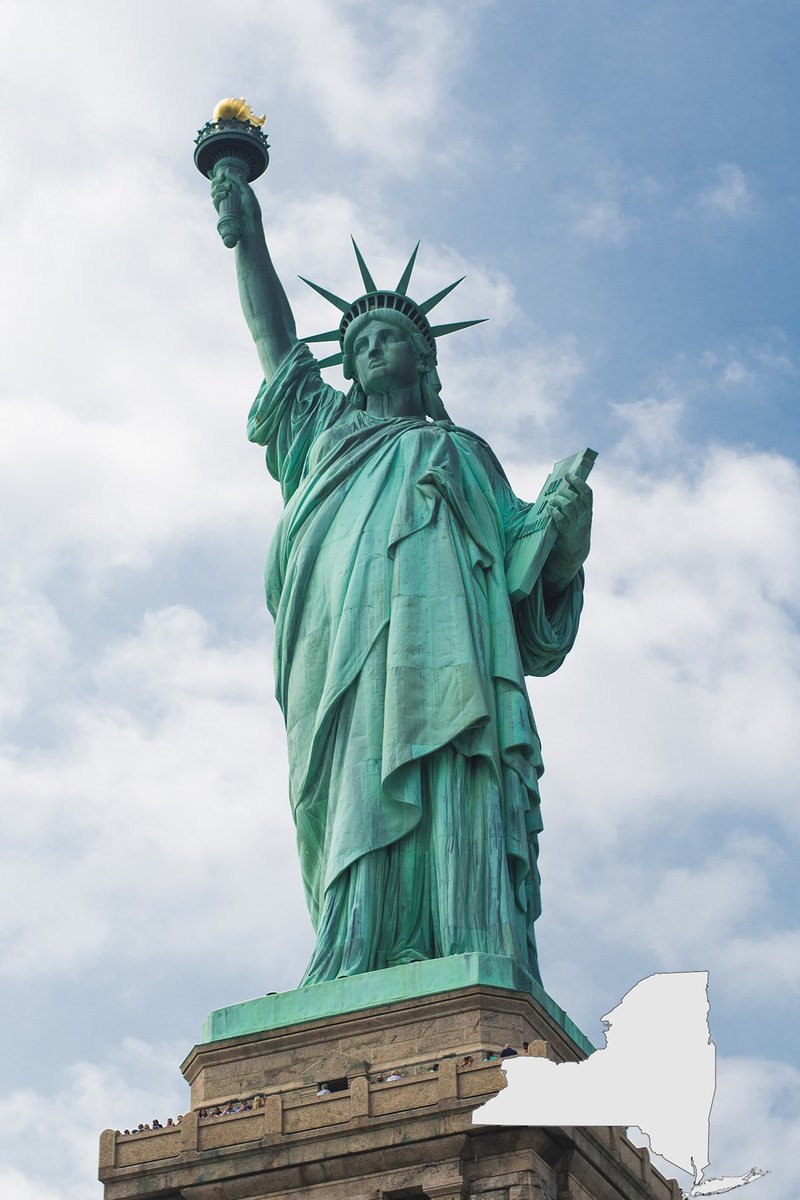 Happy Birthday to the #StatueofLiberty The Statue of Liberty, first dedicated by President Grover Cleveland on October 28, 1886, and then again in 1936, and 1986. Have fun with our online jigsaw puzzle of the Statue of Liberty: bit.ly/2JTtjiN