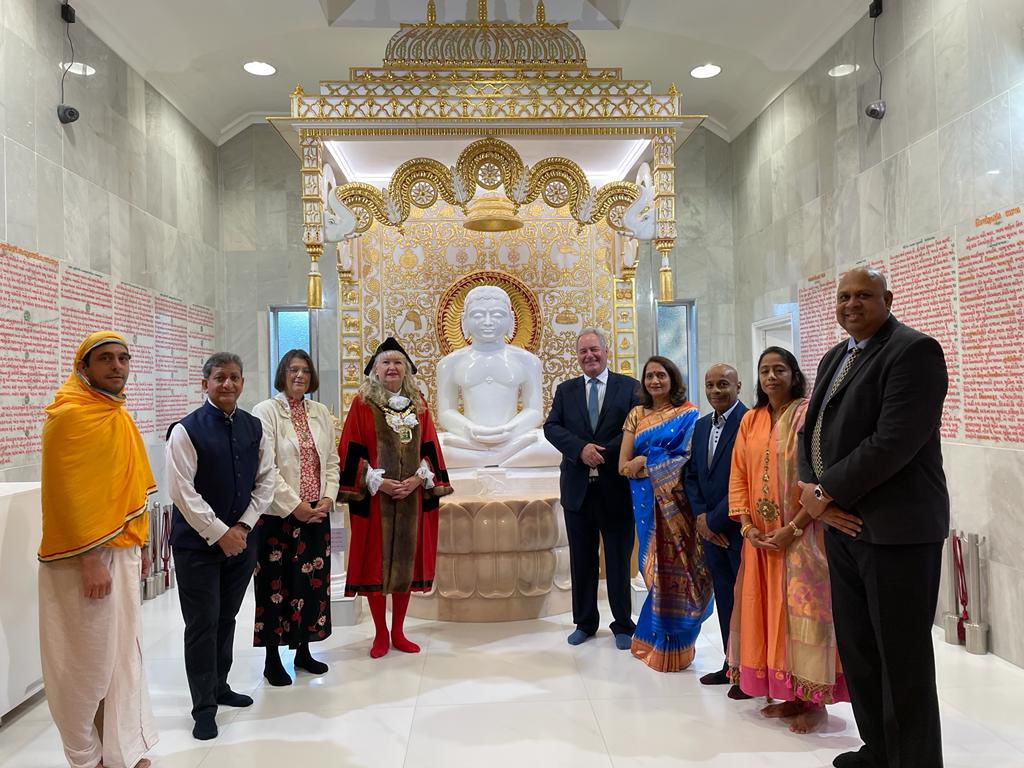 BobBlackman's tweet photo. 2nd stop on our #TourofTemples #Wealdstone #JainTemple with Mayor of Harrow Councillor @MoteJanet @paulosborn @anjanapatel01 @ramjichauhan #PriteshPatel #SamSumaria @hiteshkkaria #NutanVarshaAbhinandan https://t.co/REmt3mSKuP