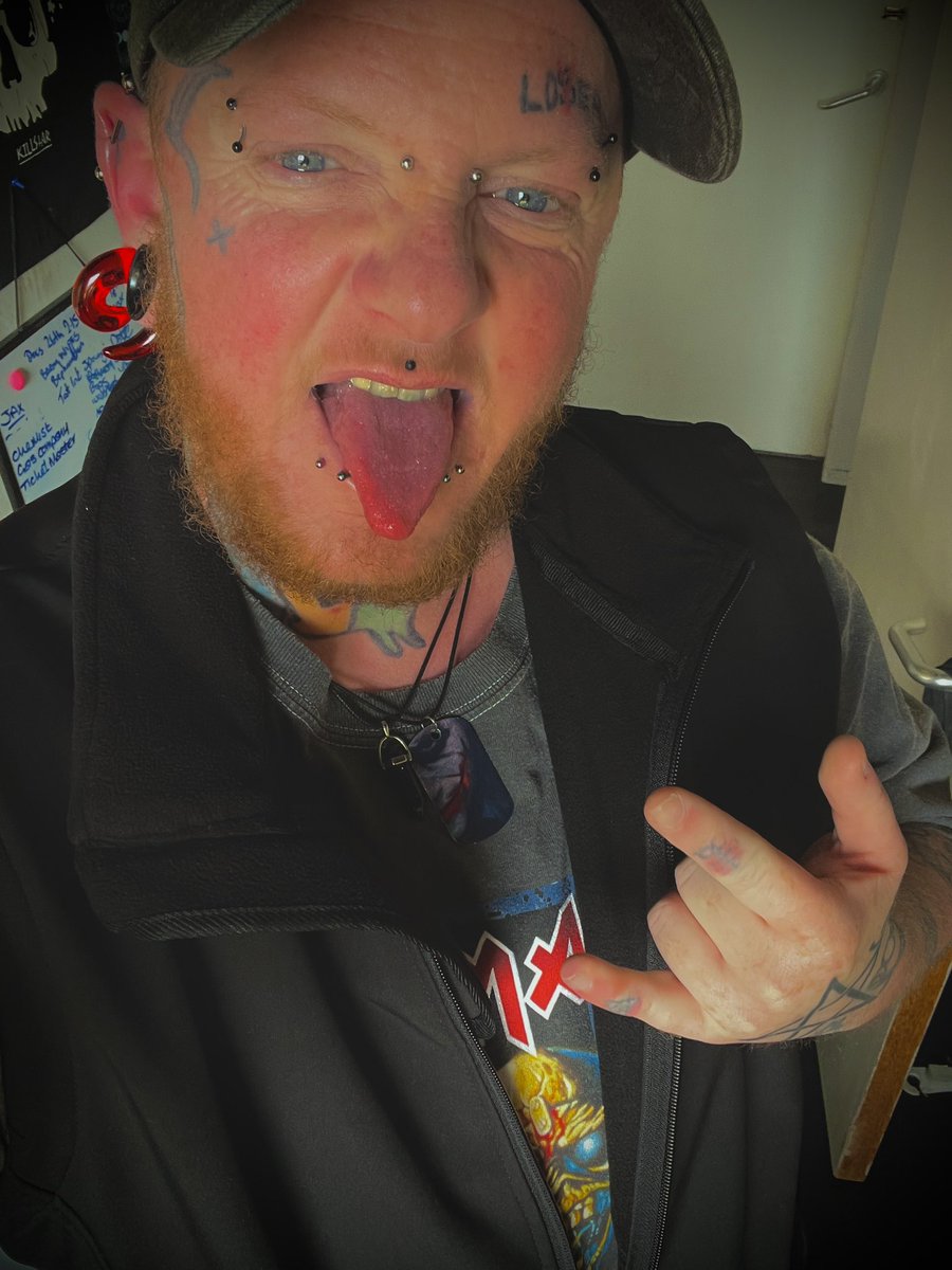 jaxon_kinney's tweet image. To push thro another day feeling like u hate the world my brain 🧠 sucks mental health for men should be mor normalised 🤘🔥🖤🤘#mentalhealth #tomuch #darkdays