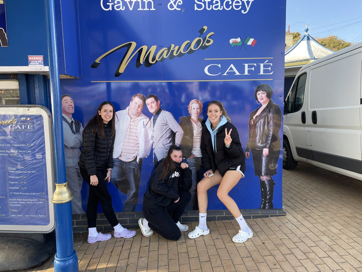 Hannahpeach8's tweet photo. The best 10 mins of our life 🤣🤣 https://t.co/rfpqHA4Xoe